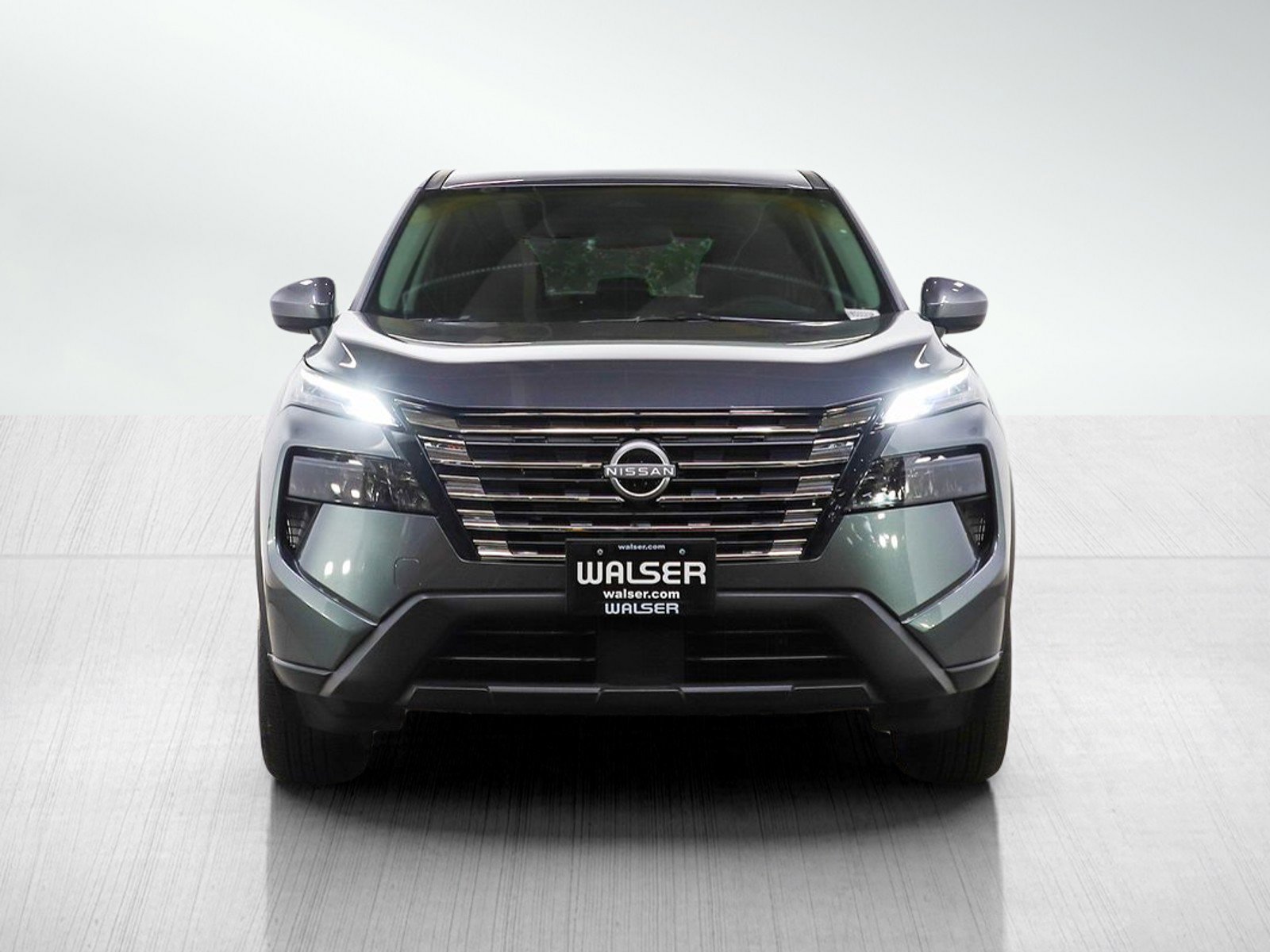 Used 2026 Nissan Rogue SV image 8