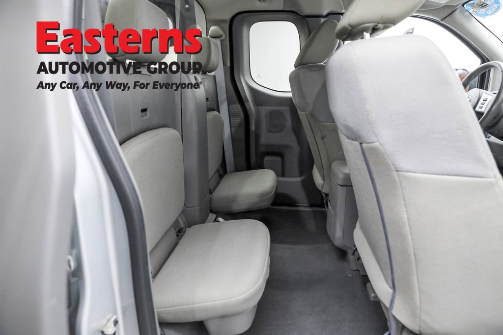 Used 2019 Nissan Frontier S image 22