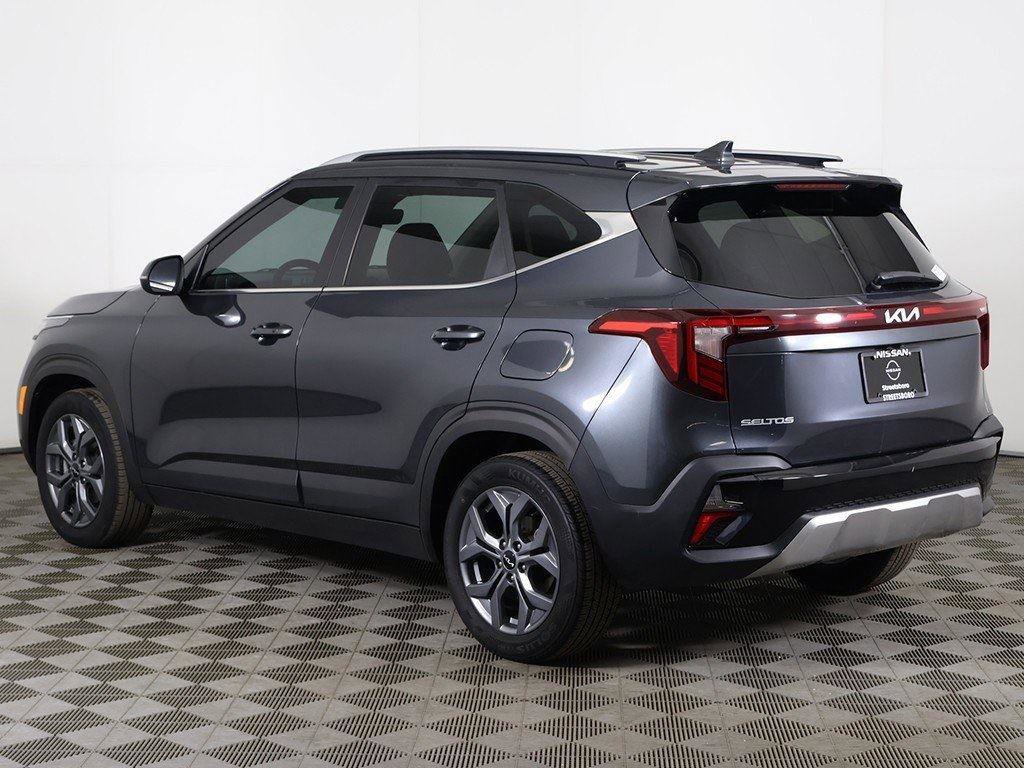 Used 2024 Kia Seltos S image 3