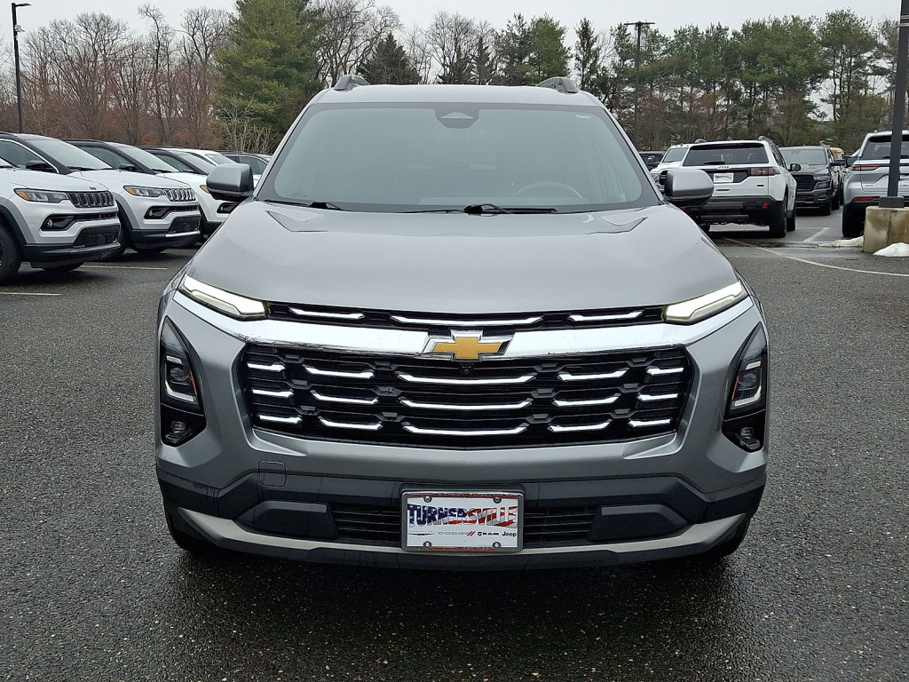 Used 2025 Chevrolet Equinox LT w/ Convenience Package II image 8