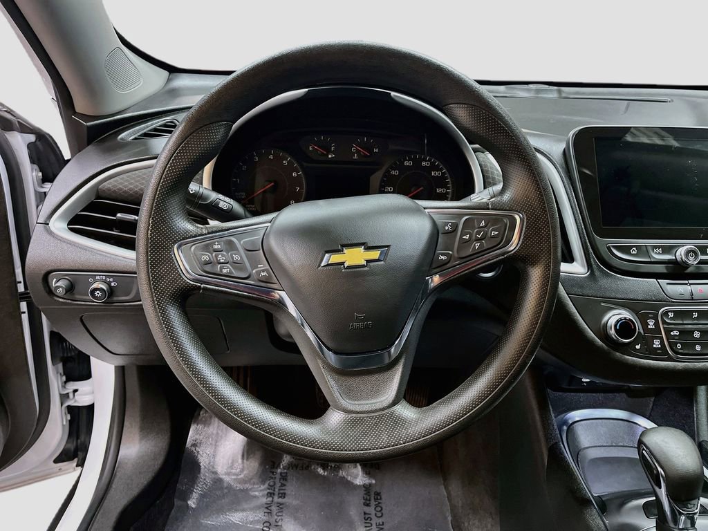 Used 2023 Chevrolet Malibu LT FWD image 11
