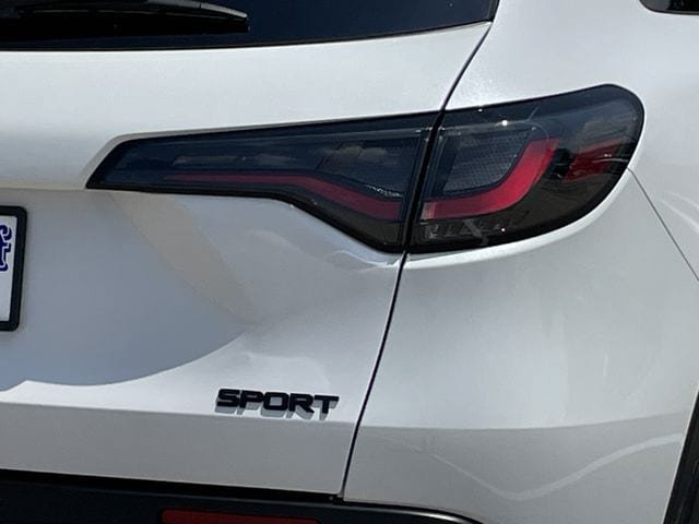 Certified 2026 Honda HR-V Sport image 6