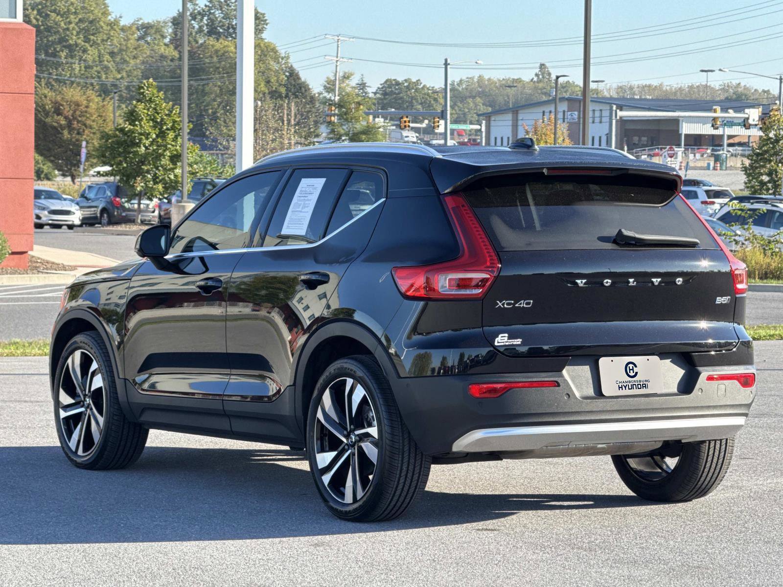 Used 2024 Volvo XC40 B5 Plus w/ Protection Package Premier image 26