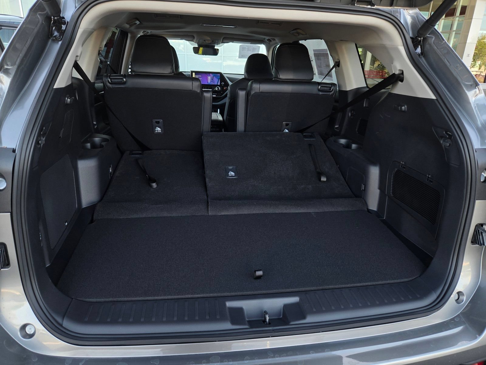 Certified 2026 Toyota Highlander Limited AWD/4WD image 26