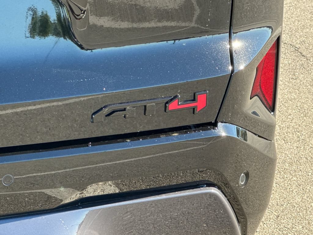 New 2027 GMC Terrain AT4 w/ LPO, Black Badging Package AWD/4WD image 25