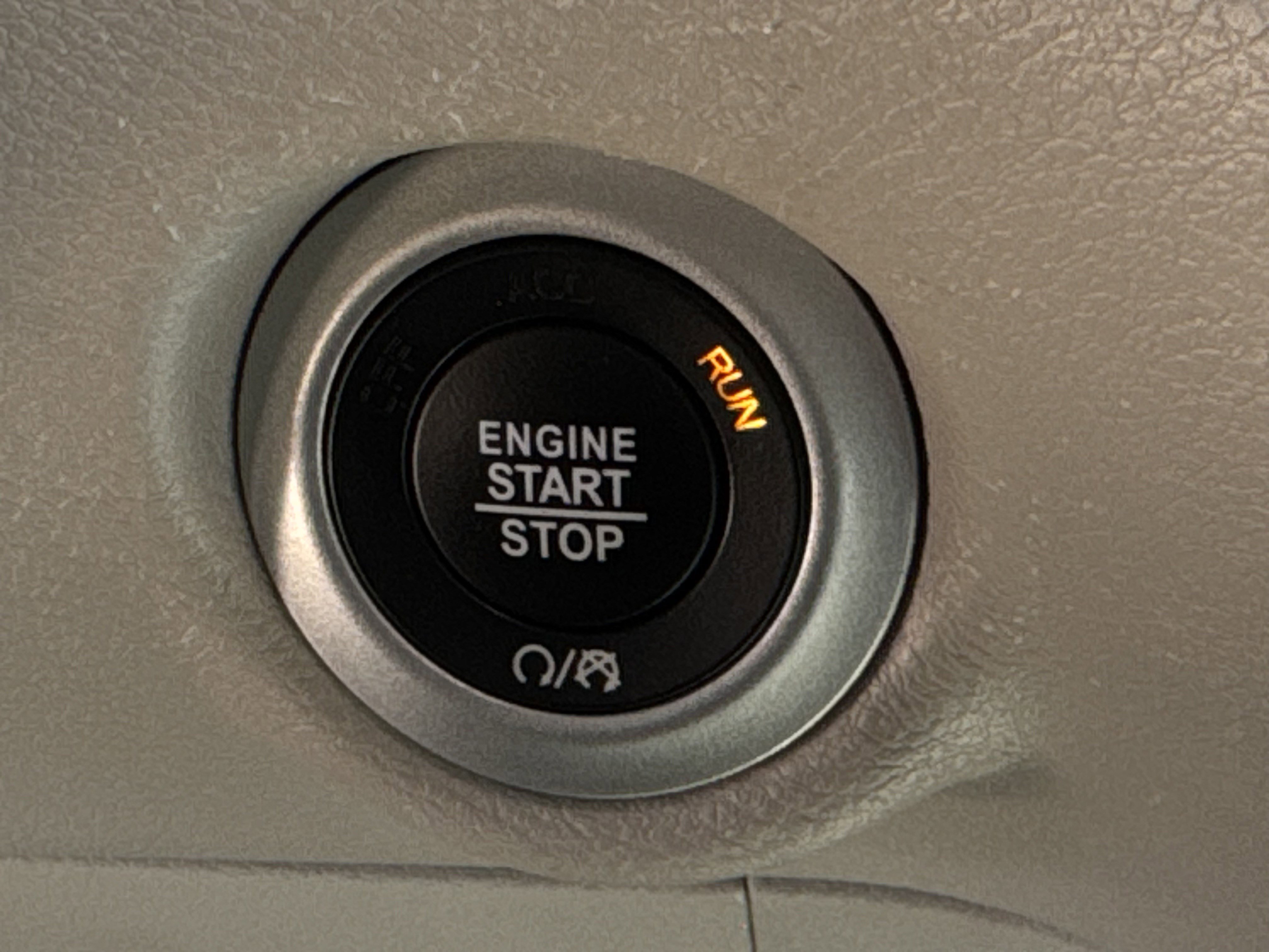 Used 2024 Chrysler Pacifica Touring-L image 21