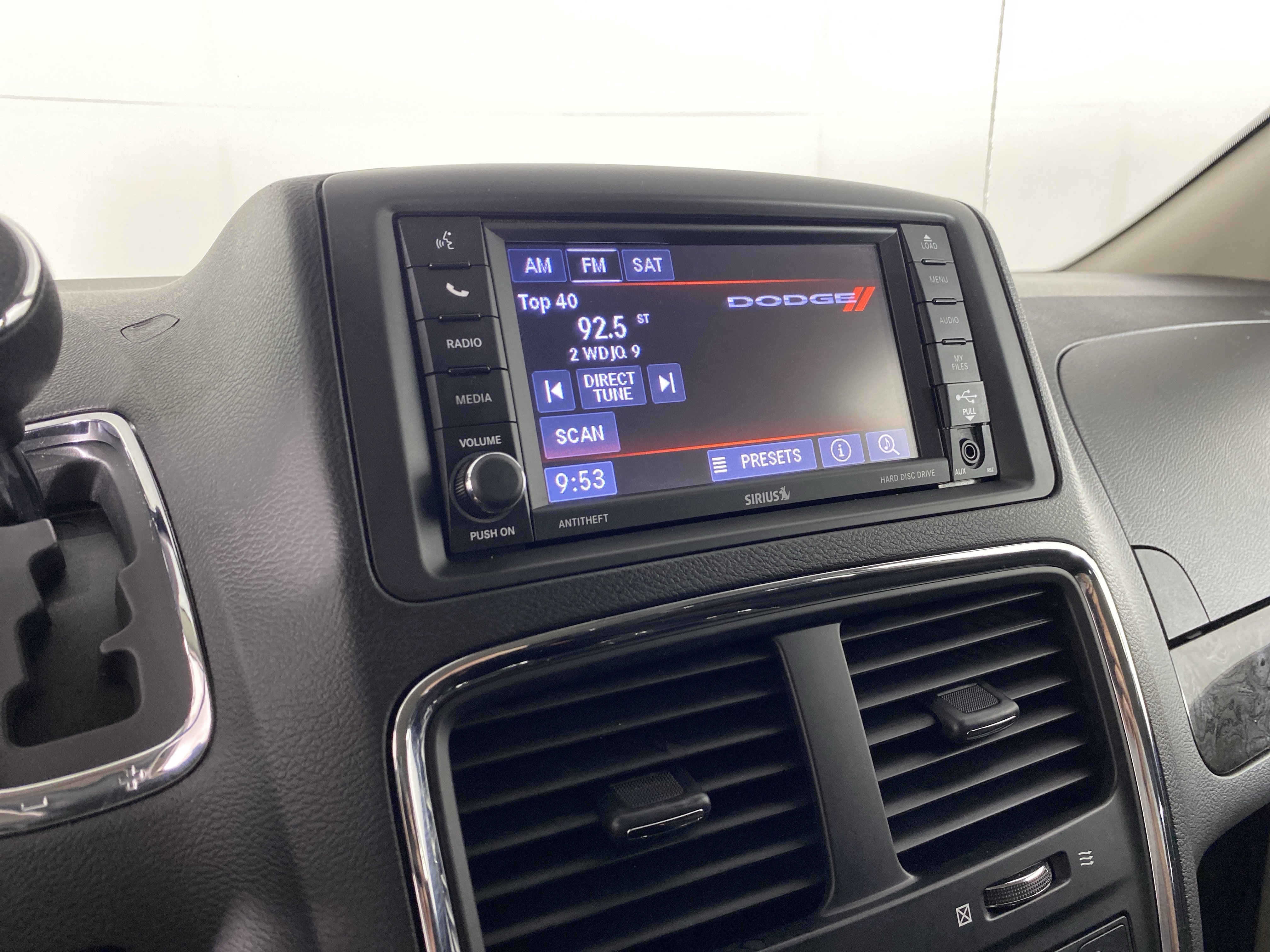 Used 2019 Dodge Grand Caravan SE w/ UConnect Hands-Free Group FWD image 34