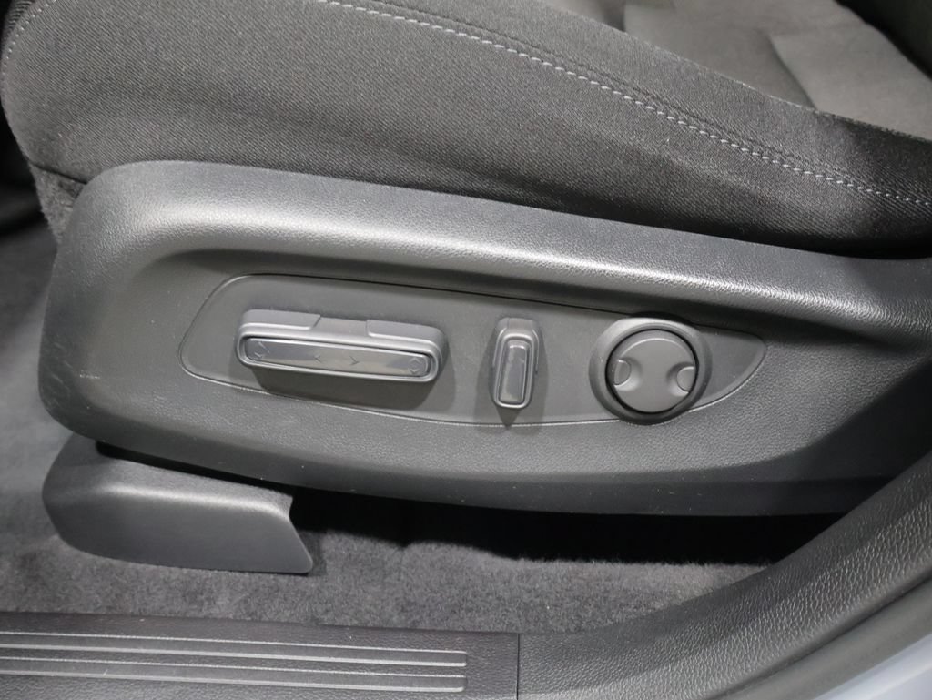 Used 2023 Honda CR-V EX image 14