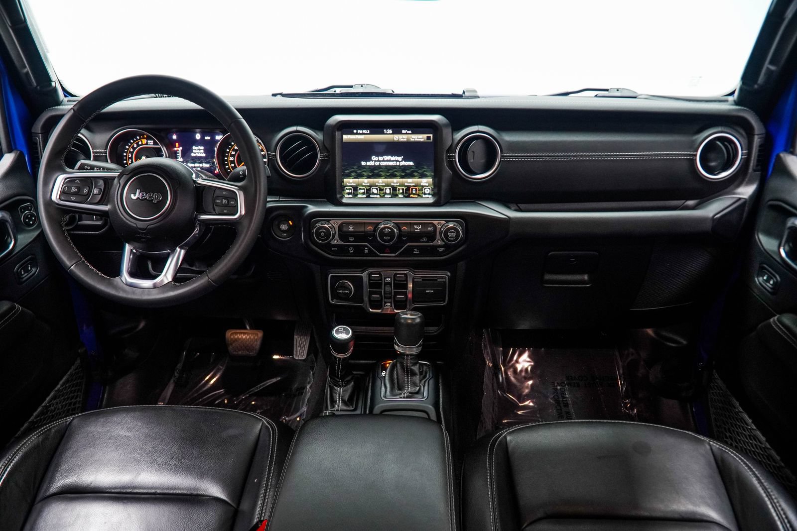 Used 2023 Jeep Gladiator Overland w/ Popular Equipment Package AWD/4WD image 6