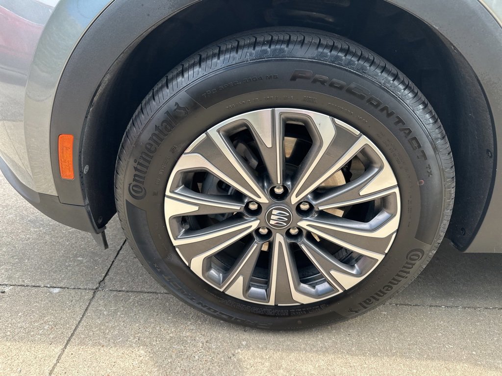 Used 2024 Buick Envision Preferred image 6