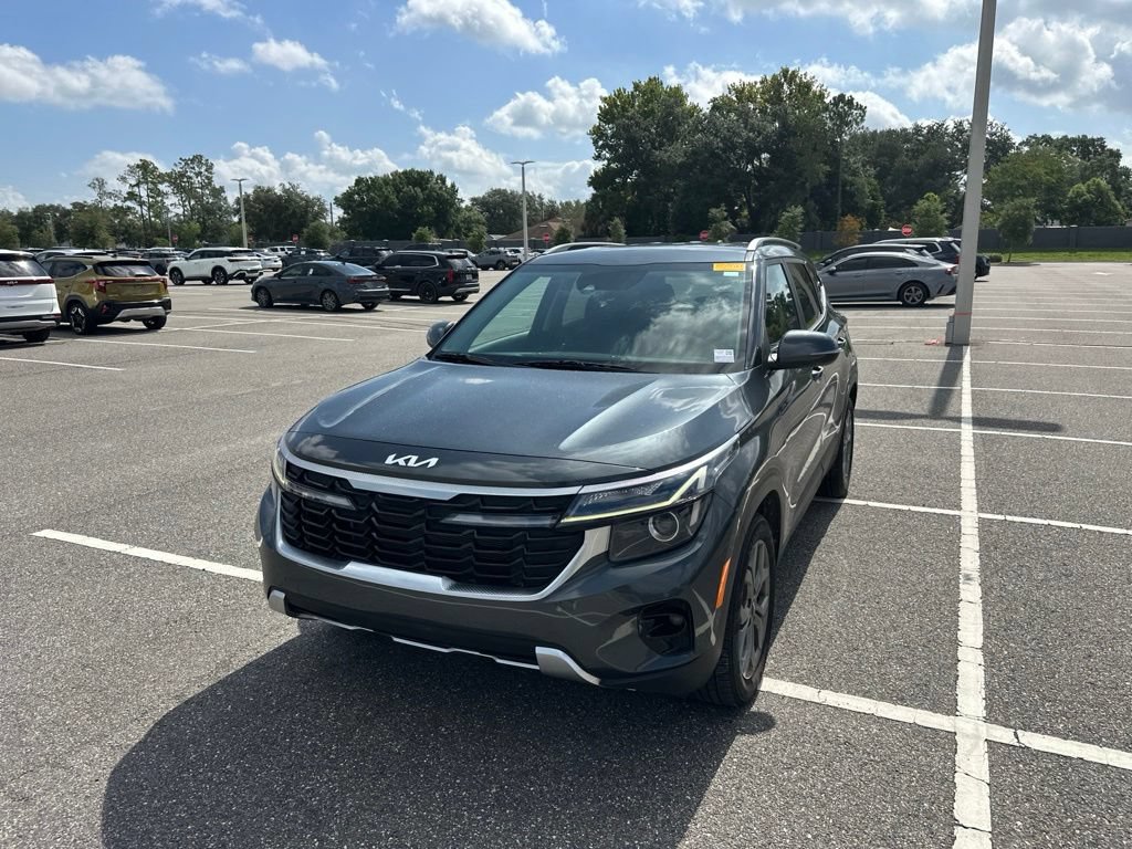 Certified 2024 Kia Seltos S FWD image 12