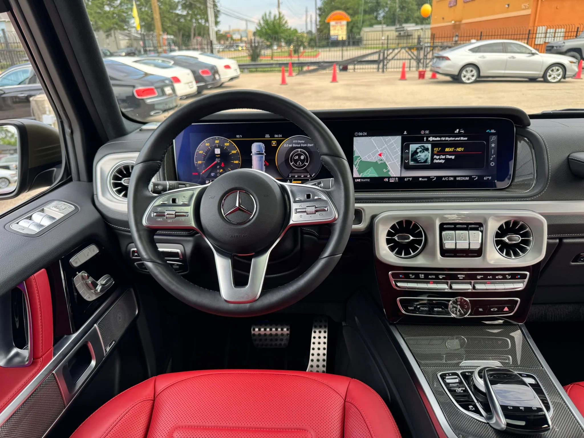 Used 2024 Mercedes-Benz G 550 image 37