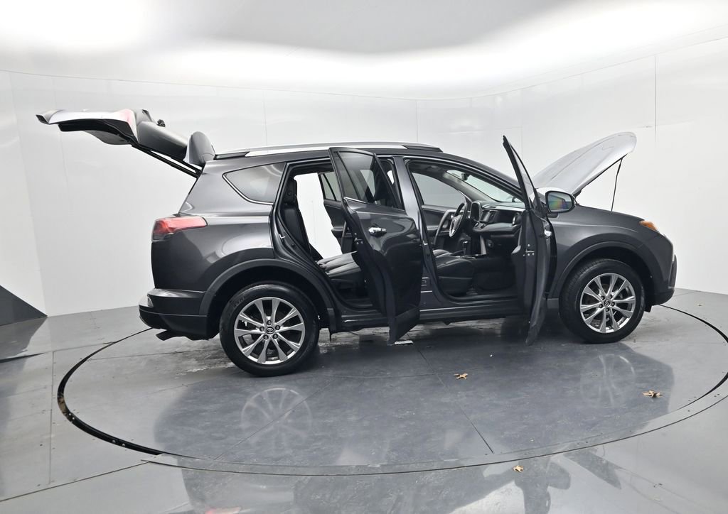 Used 2018 Toyota RAV4 Limited w/ Advanced Technology Package image 54