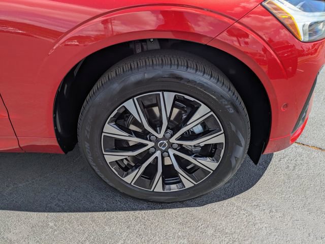 Used 2024 Volvo XC60 B5 Plus w/ Protection Package Premier image 11