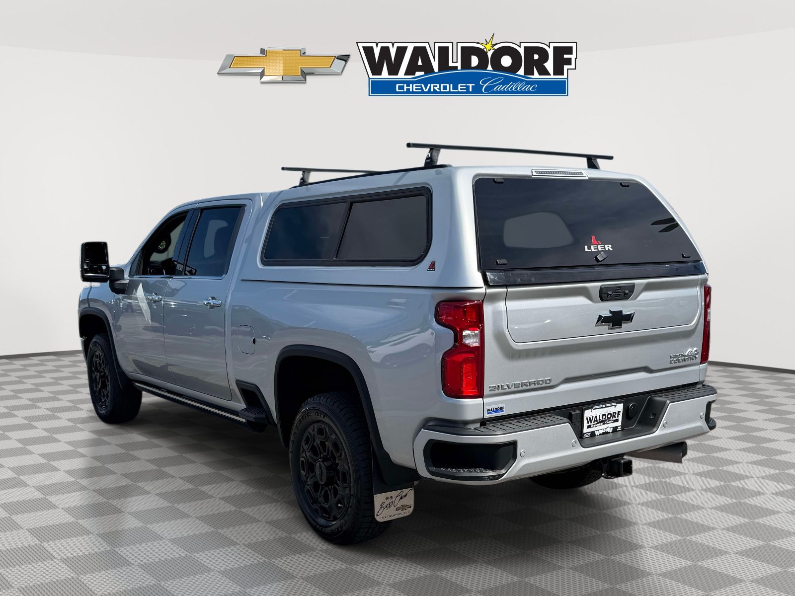 Used 2022 Chevrolet Silverado 3500 High Country w/ Safety Package II AWD/4WD image 4