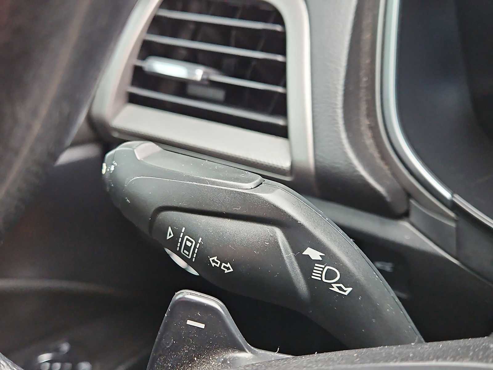 Used 2019 Ford Fusion SE image 26