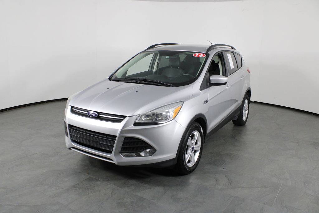 Used 2016 Ford Escape SE w/ SE Leather Comfort Package image 2