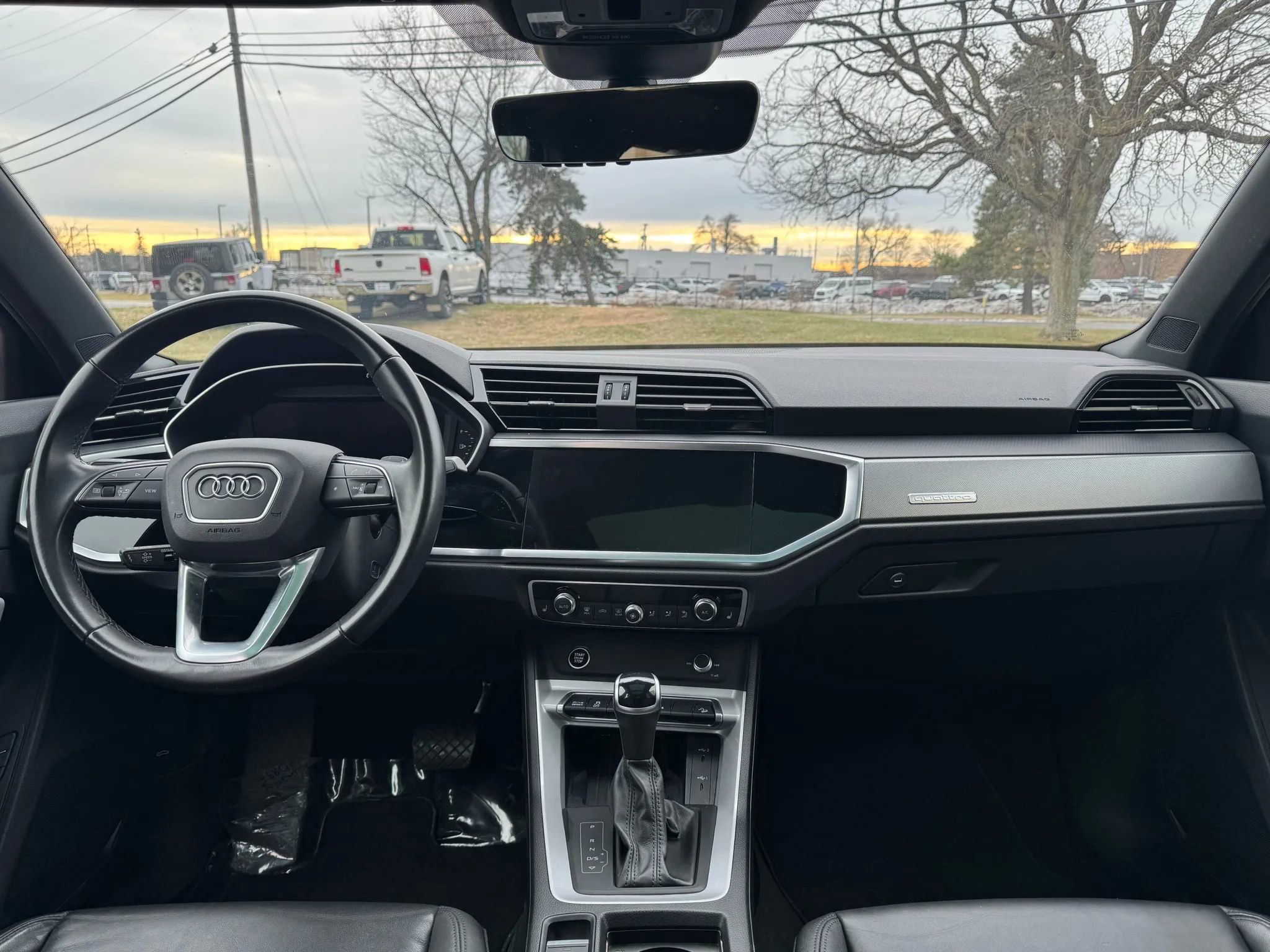 Used 2024 Audi Q3 2.0T Premium image 15