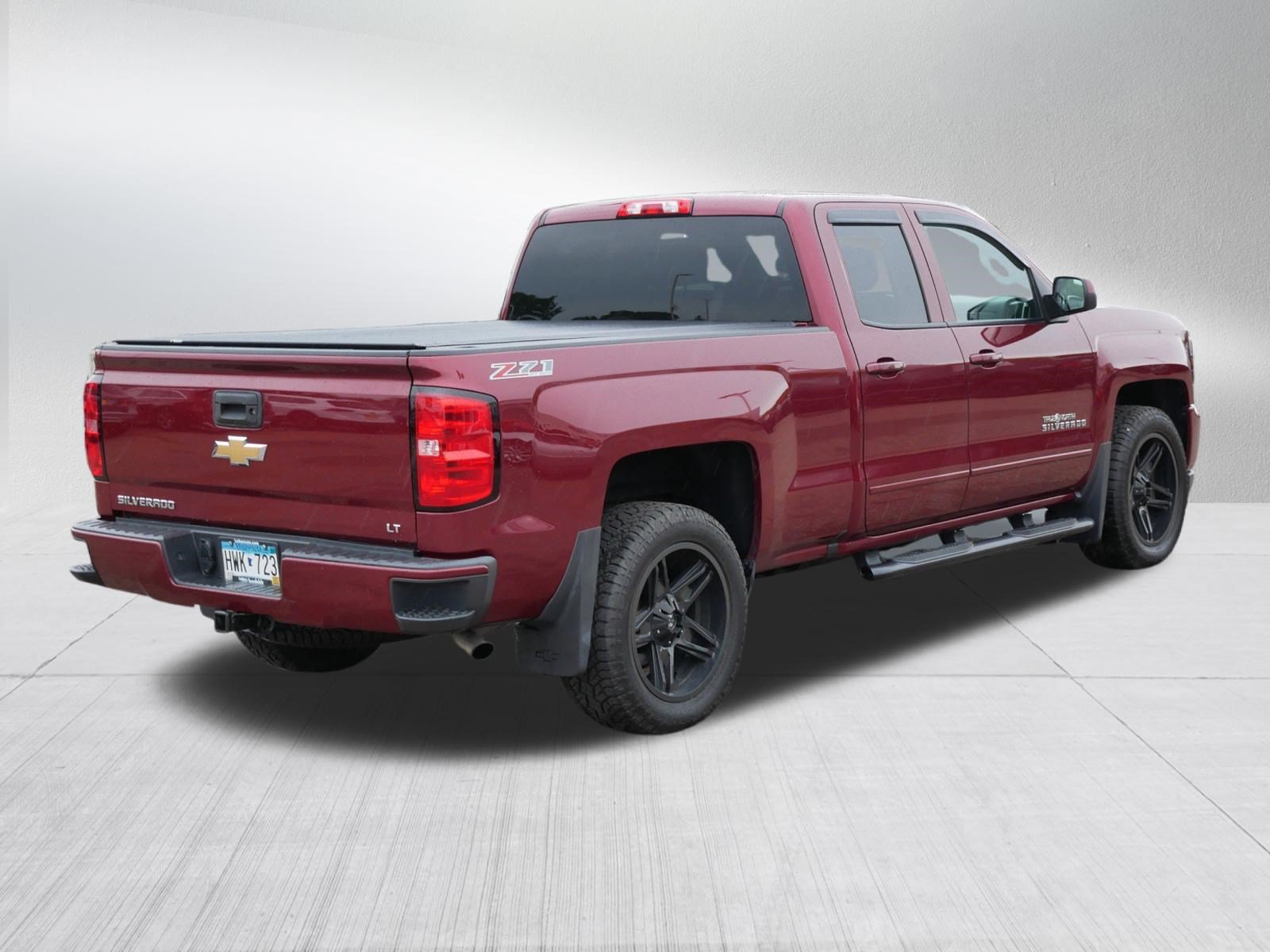 Used 2017 Chevrolet Silverado 1500 LT w/ True North Edition AWD/4WD image 7