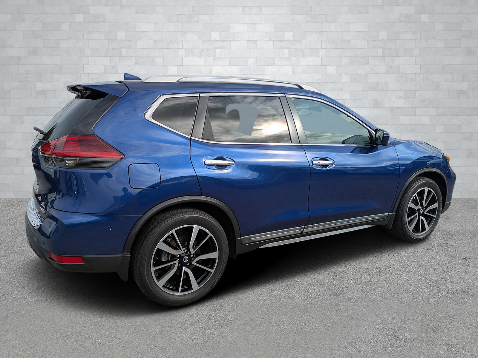 Used 2020 Nissan Rogue SL w/ Premium Package image 5