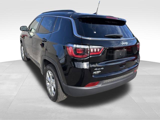Used 2024 Jeep Compass Latitude AWD/4WD image 6
