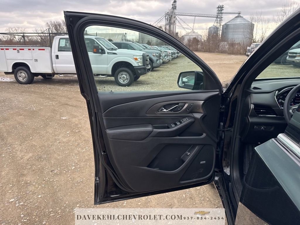 Used 2023 Chevrolet Traverse Premier image 78