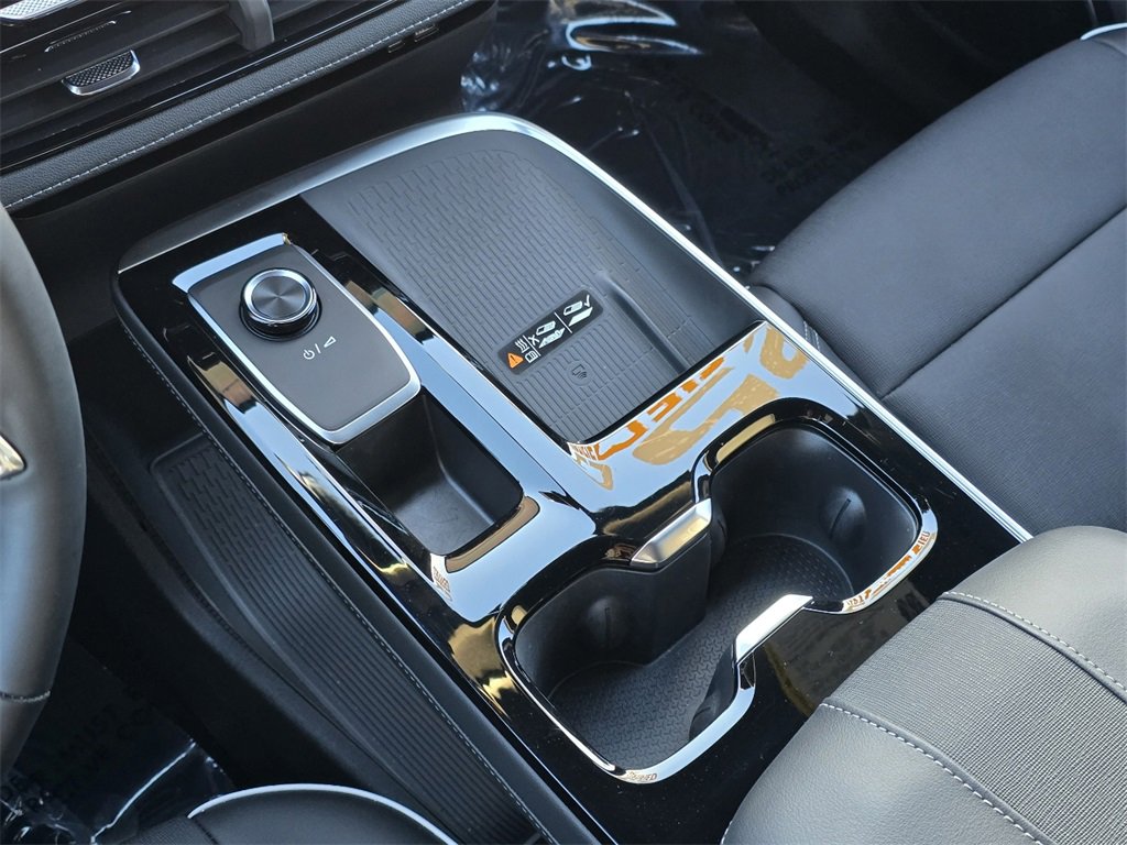 Certified 2025 Buick Enclave Preferred image 22