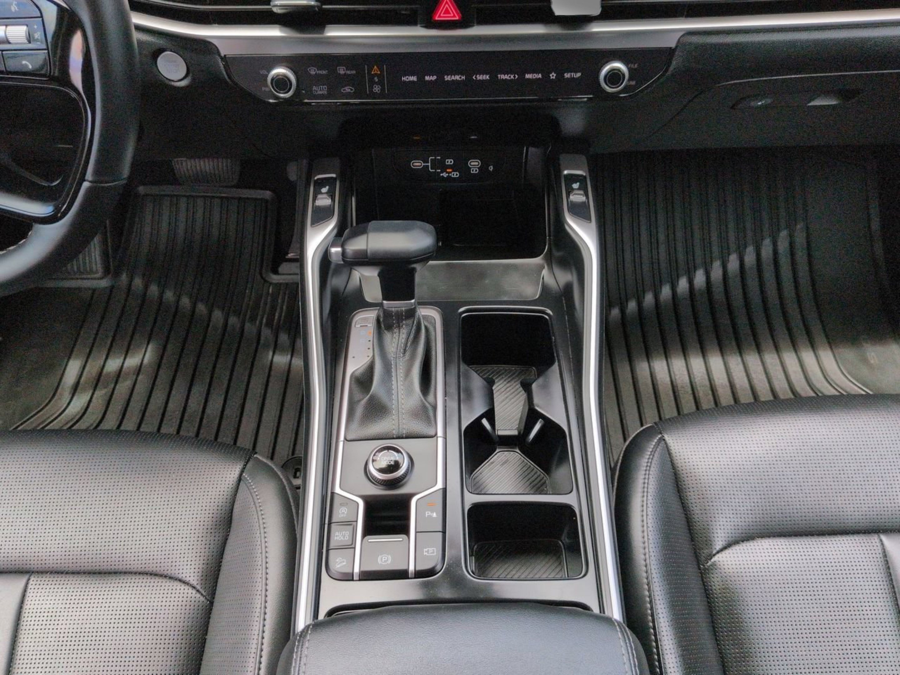 Certified 2026 Kia Sorento S FWD image 23