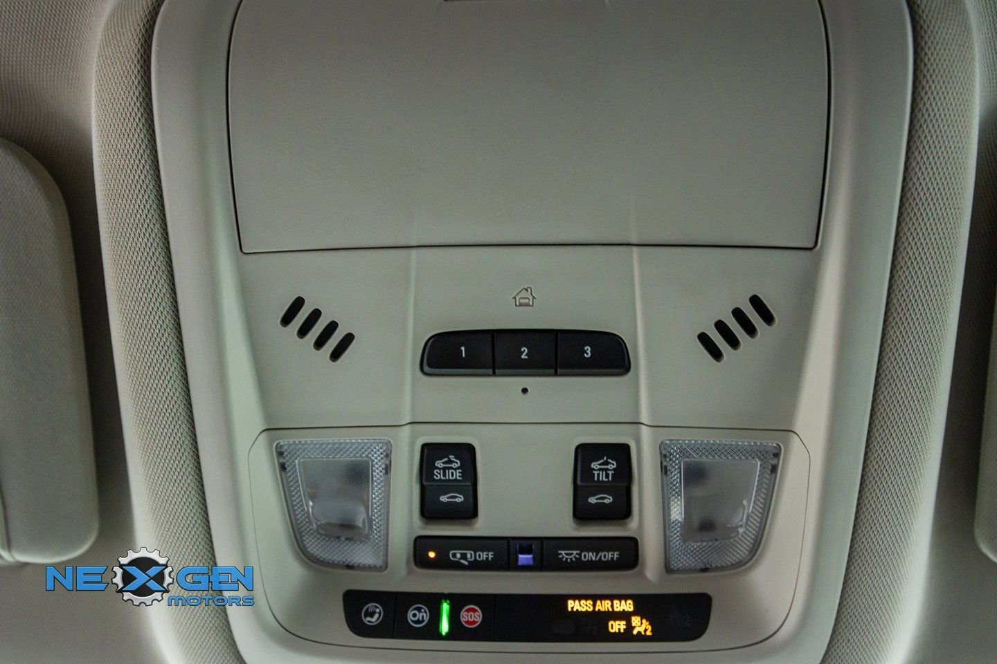 Used 2021 GMC Acadia Denali w/ Denali Ultimate Package image 20