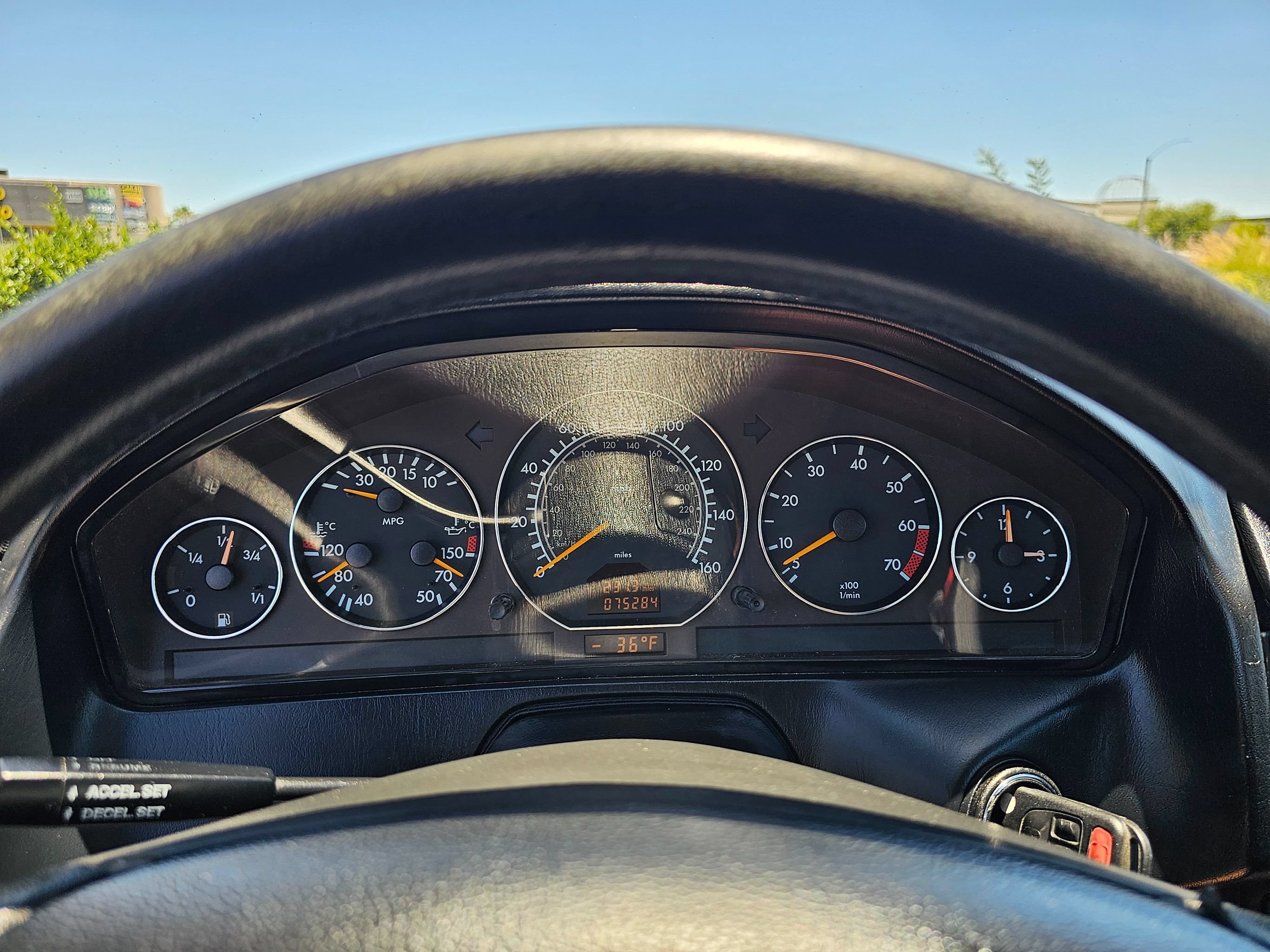 Used 2001 Mercedes-Benz SL 500 image 27