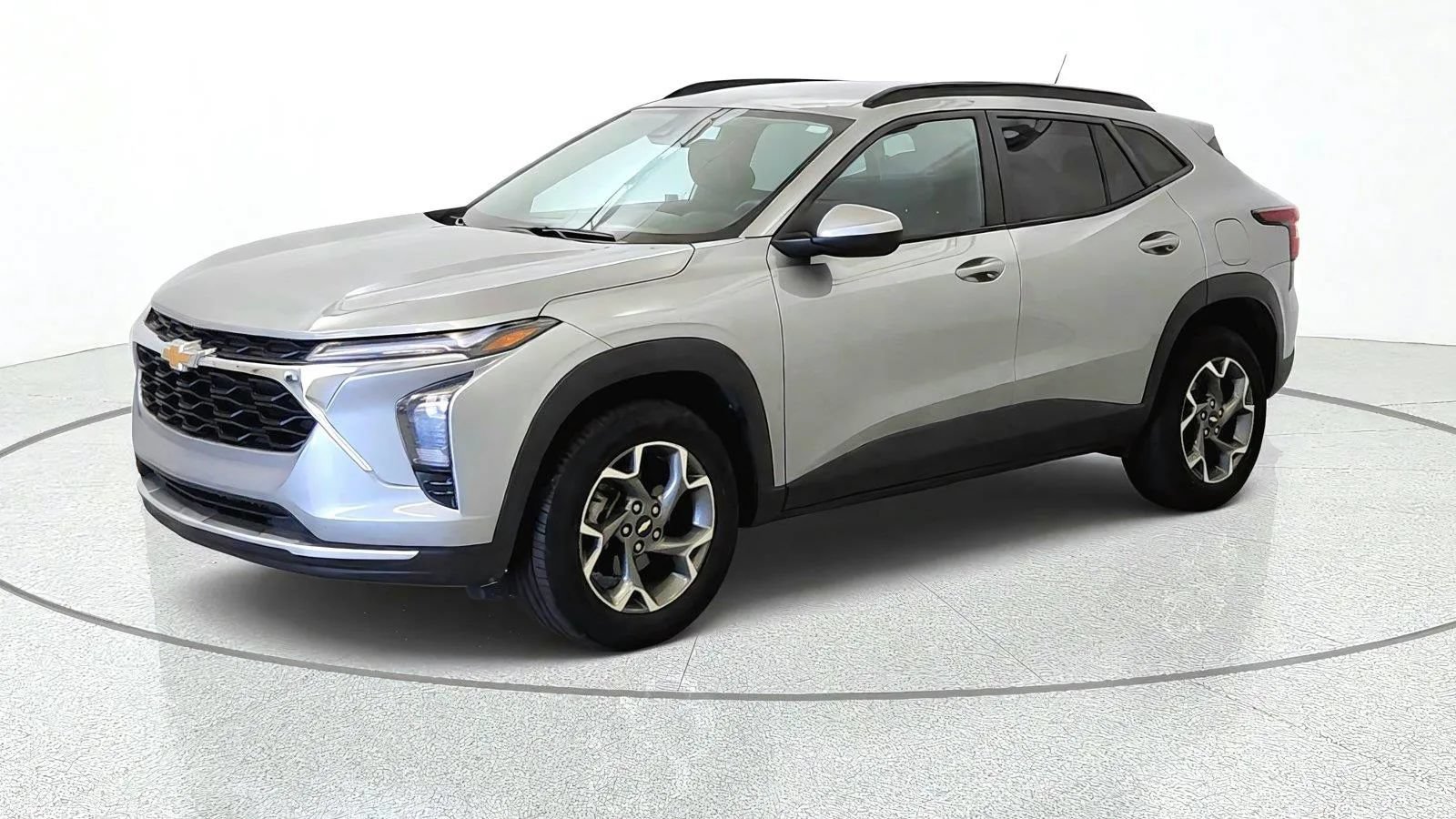 Used 2024 Chevrolet Trax LT FWD image 4