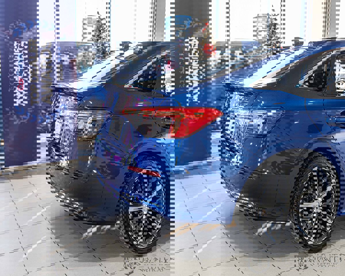 Used 2022 Honda Civic Touring image 12