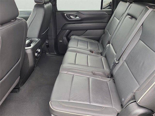 Used 2024 GMC Yukon XL SLT image 11