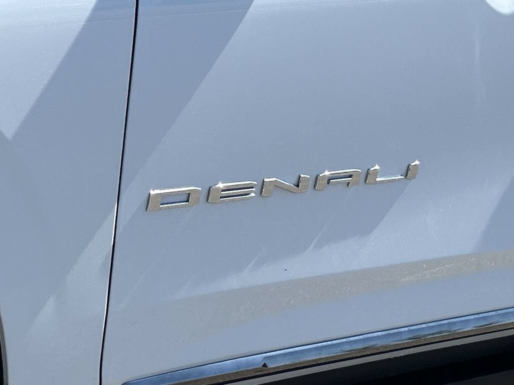 Used 2026 GMC Yukon XL Denali Ultimate AWD/4WD image 33