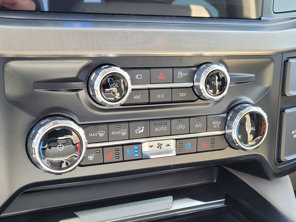 New 2025 Ford F350 Platinum w/ Platinum Plus Package image 47
