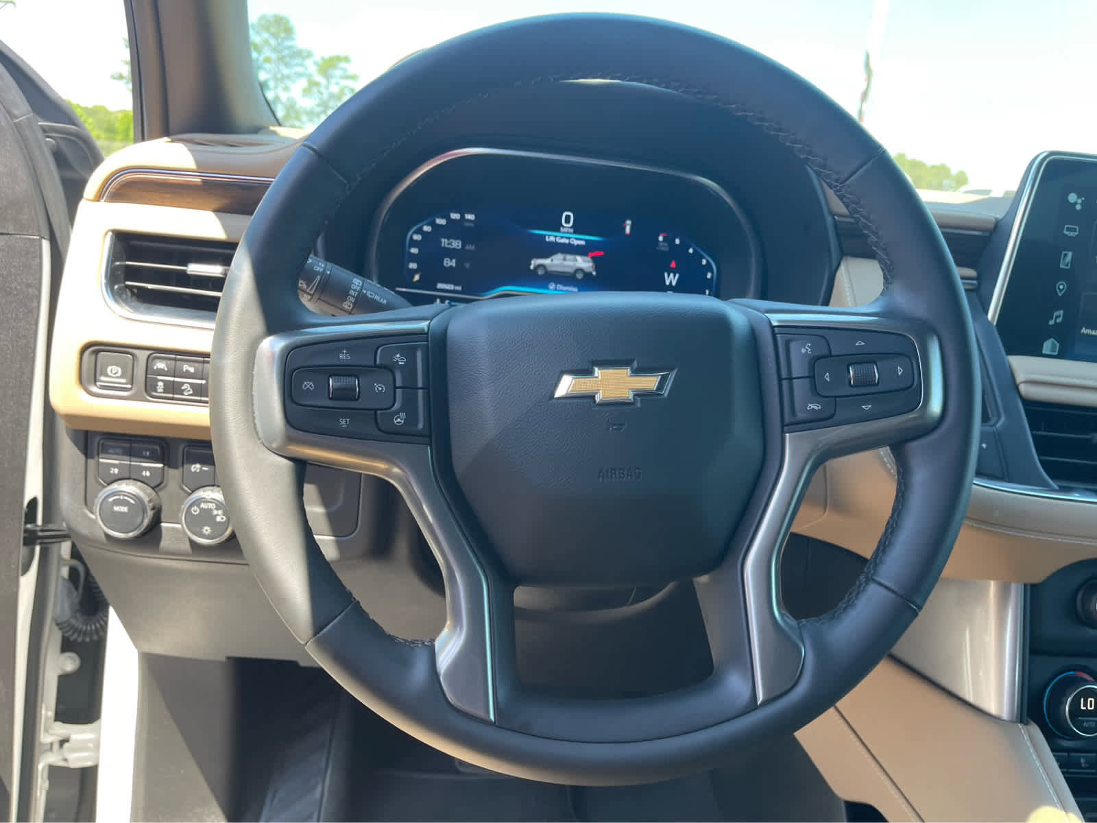 Used 2024 Chevrolet Suburban Premier AWD/4WD image 15