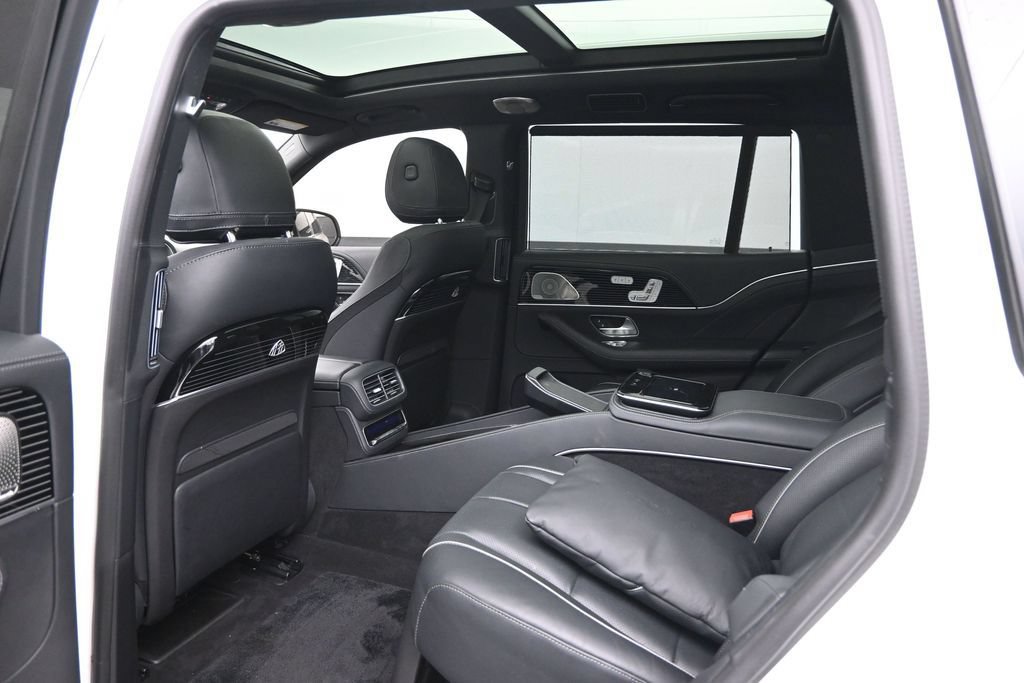 Used 2023 Mercedes-Benz Maybach GLS 600 4MATIC image 27