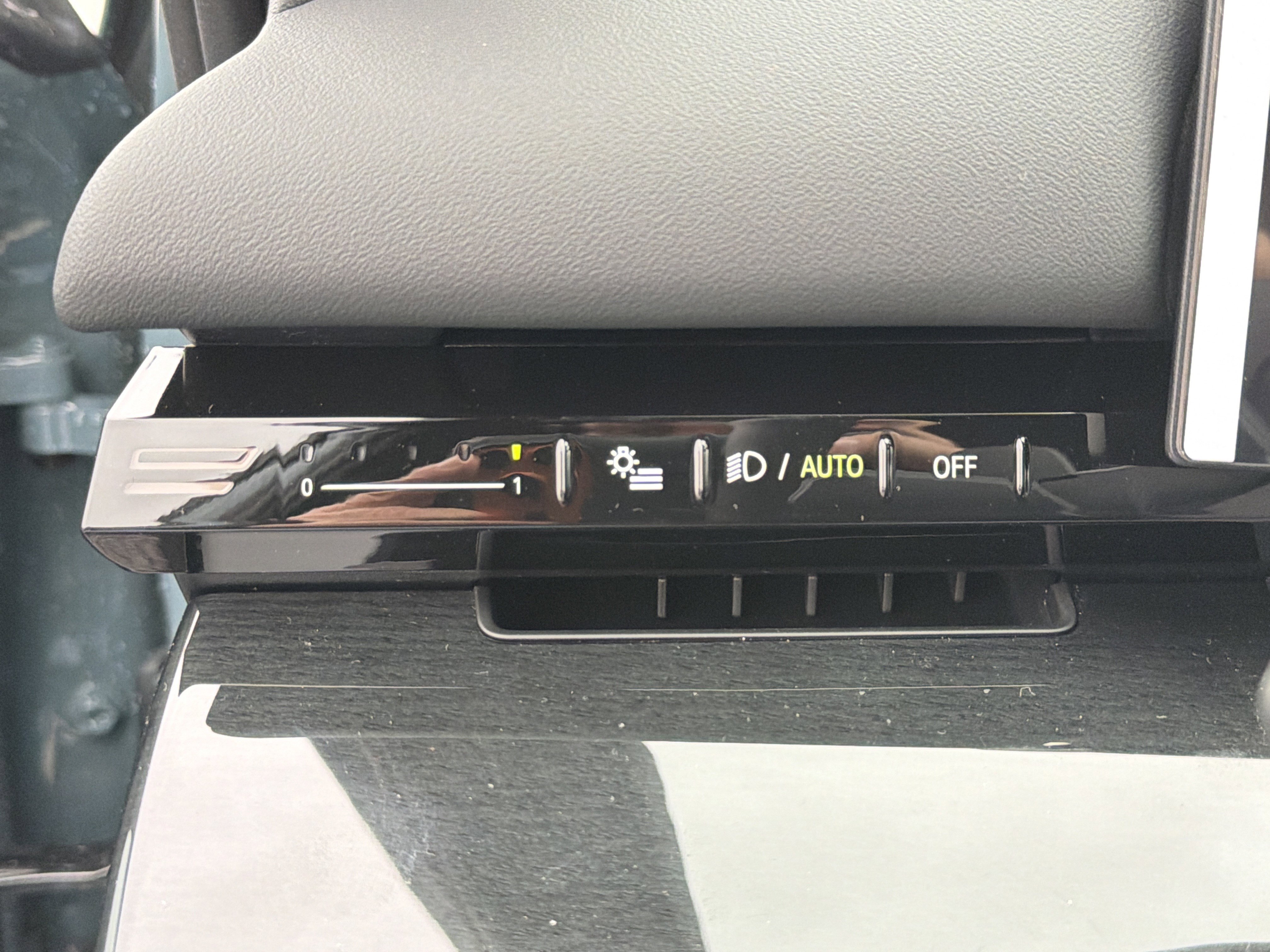 New 2026 BMW 530i w/ Convenience Package image 13