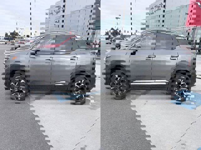 Certified 2025 Nissan Kicks SV image 2