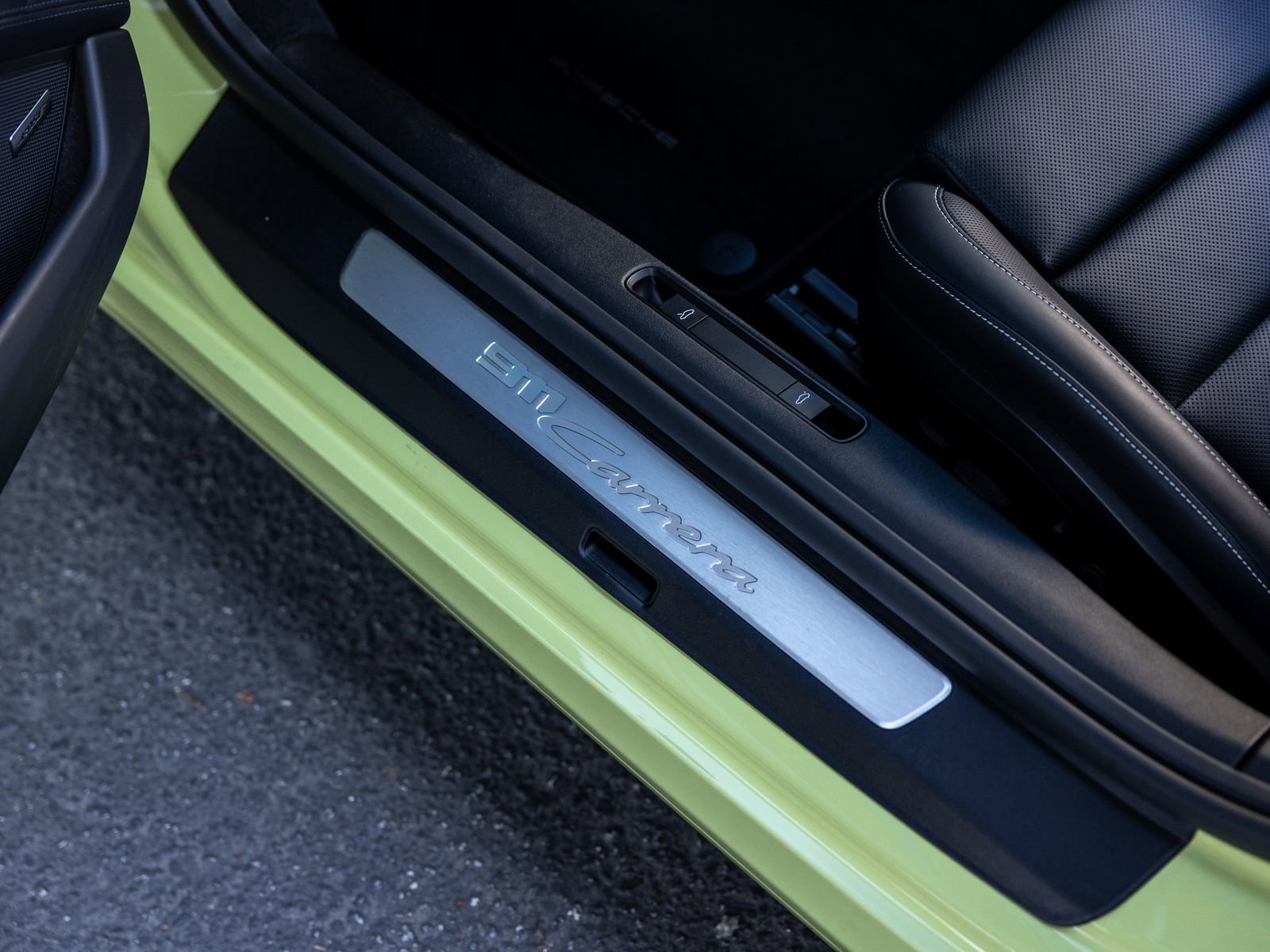 Certified 2025 Porsche 911 Carrera image 28