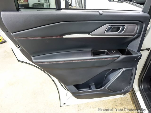 Used 2025 Ford Explorer ST-Line w/ Premium Package RWD image 22