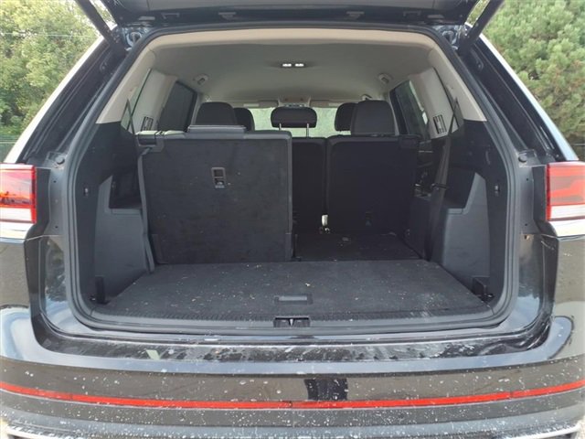Used 2024 Volkswagen Atlas SE image 8