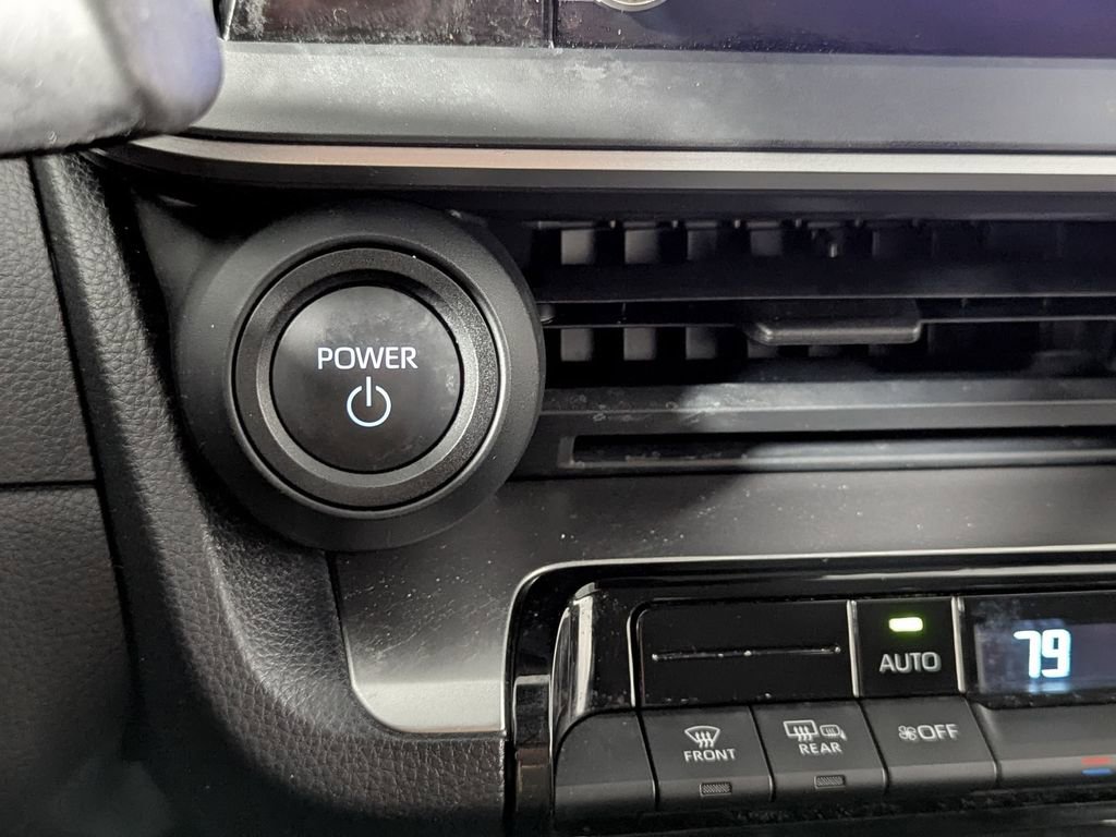 Used 2024 Toyota Prius LE image 30