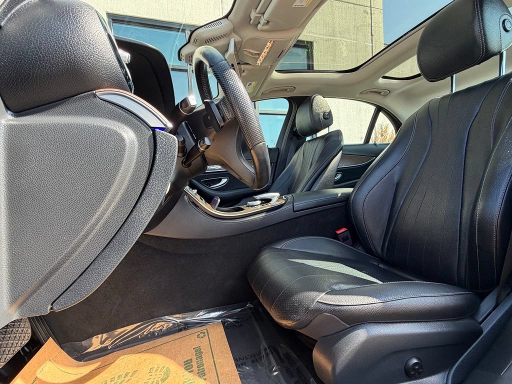 Used 2018 Mercedes-Benz E 300 4MATIC image 10