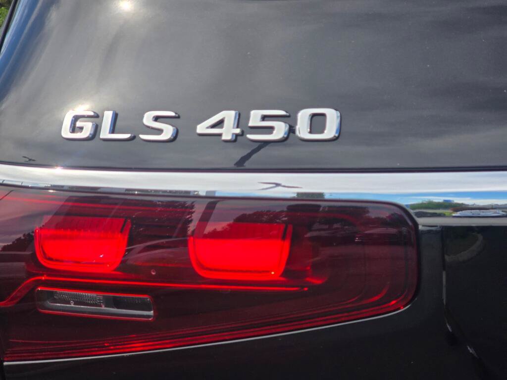 New 2026 Mercedes-Benz GLS 450 4MATIC image 34