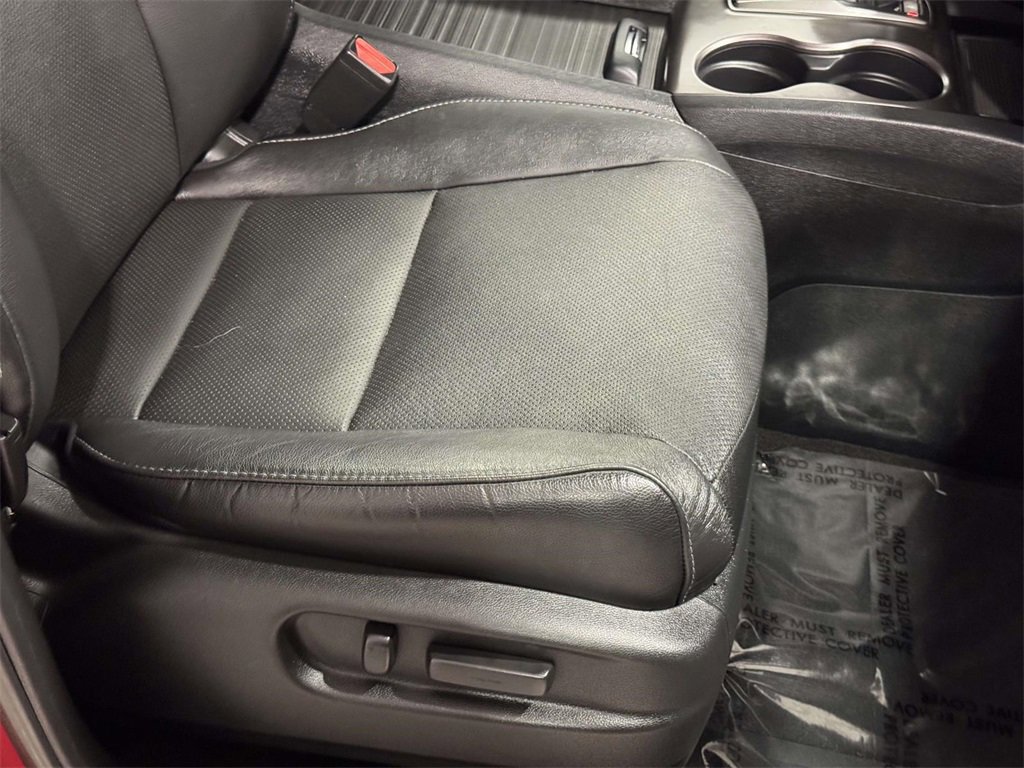 Used 2023 Honda Passport EX-L image 11