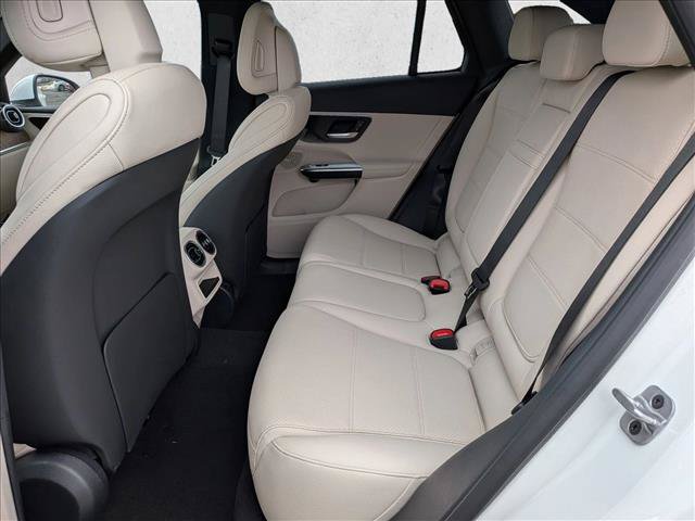 New 2026 Mercedes-Benz GLC 300 4MATIC image 16