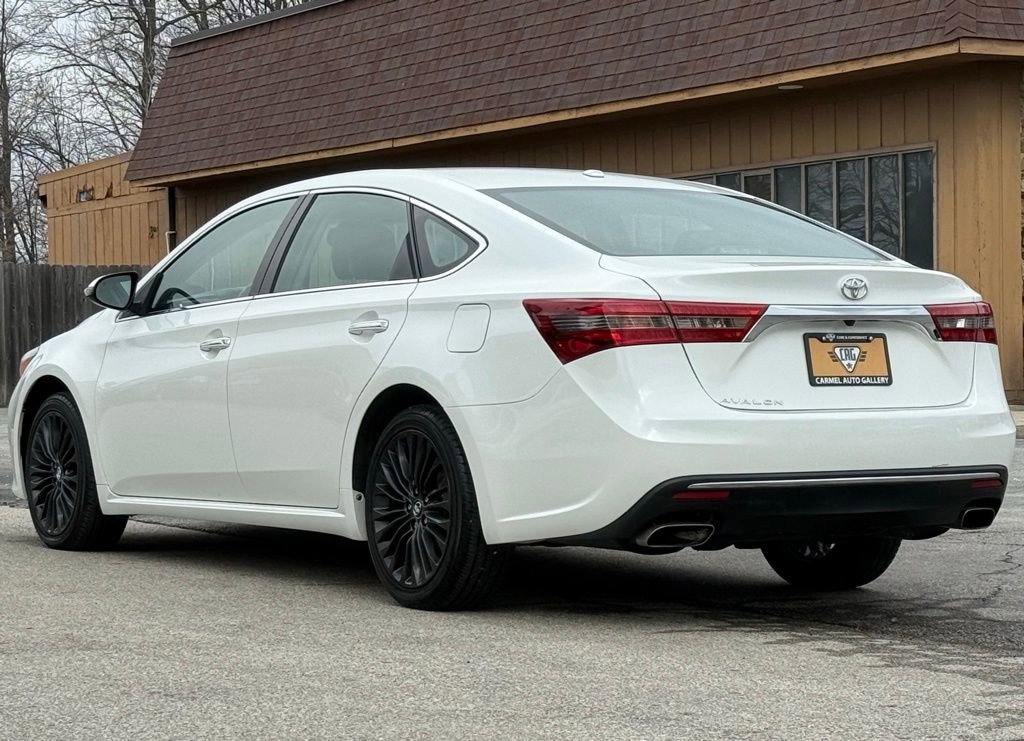 Used 2016 Toyota Avalon Touring image 3