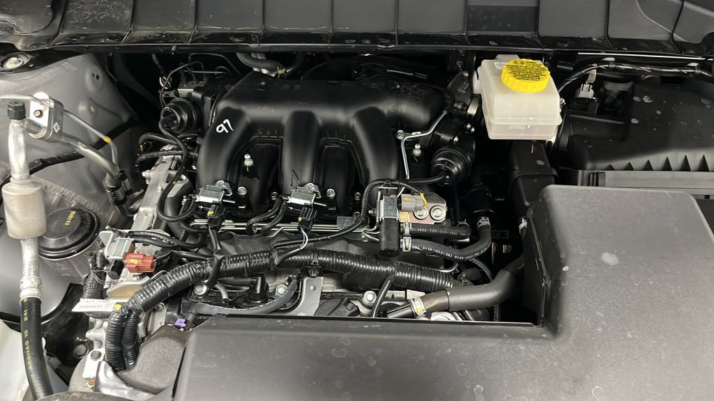 Used 2025 Nissan Pathfinder Platinum AWD/4WD image 27