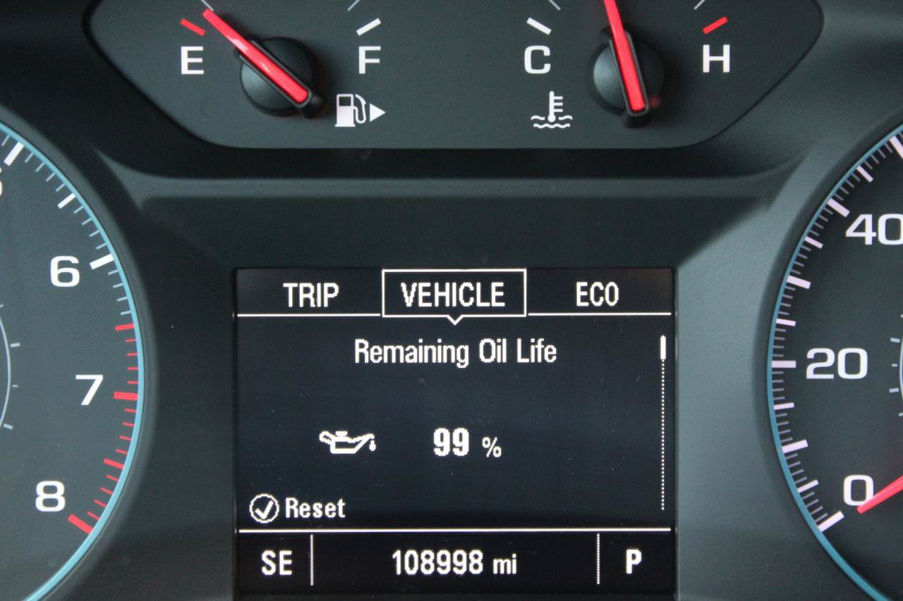 Used 2020 Chevrolet Malibu LT FWD image 27